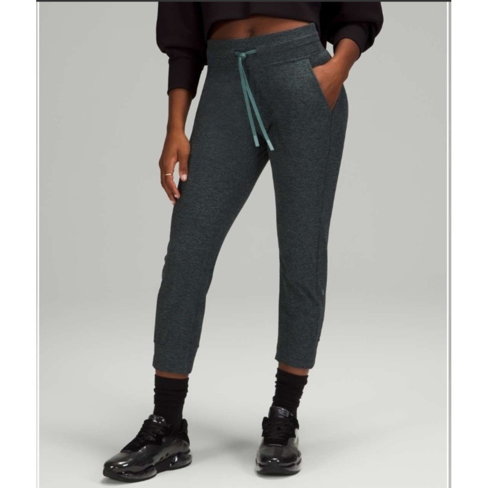 Lululemon Ready to Rulu Jogger Crop Heathered Tidewater Teal/Black Pants Size 6